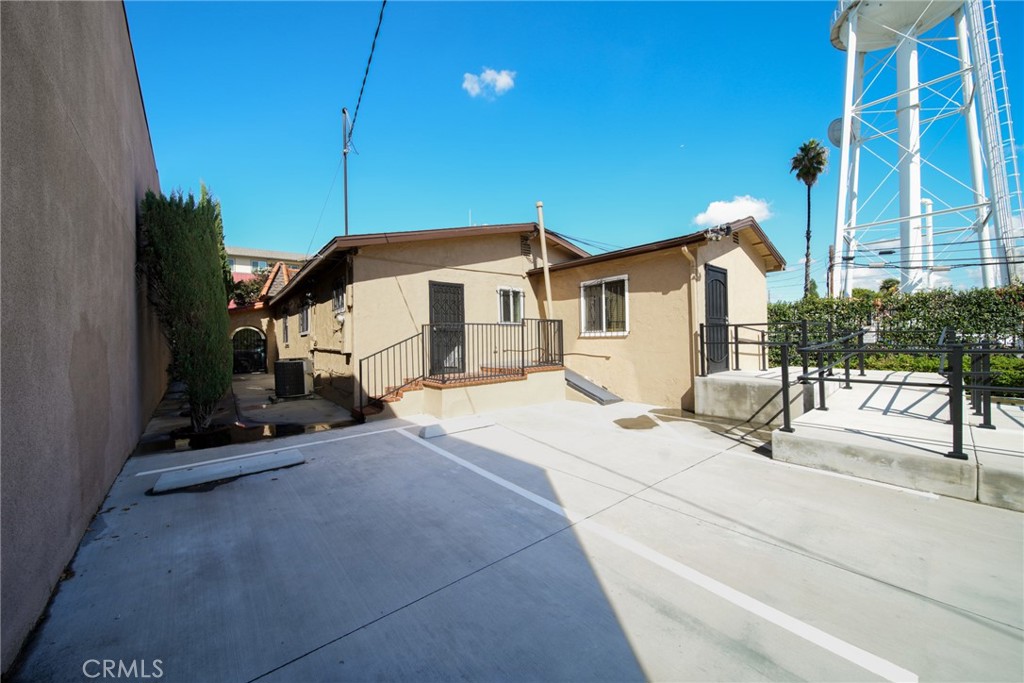 main property photo 18