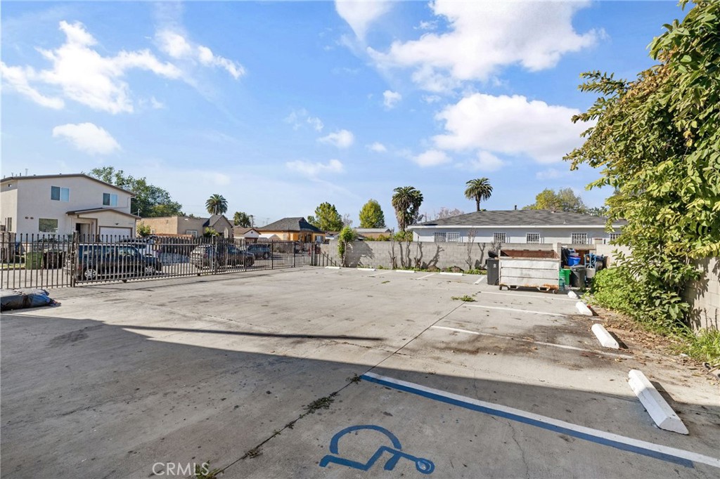 main property photo 16