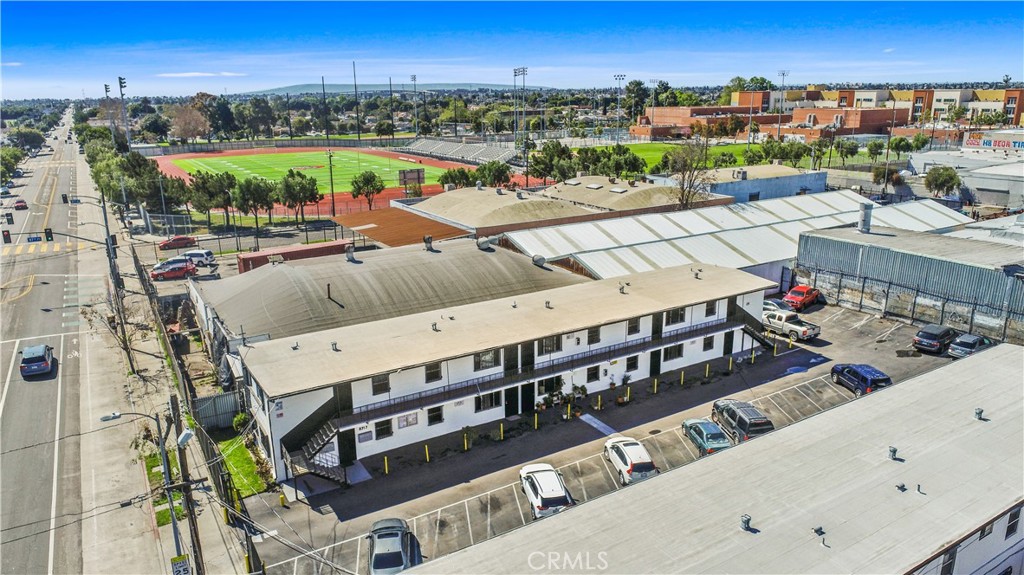 main property photo 25
