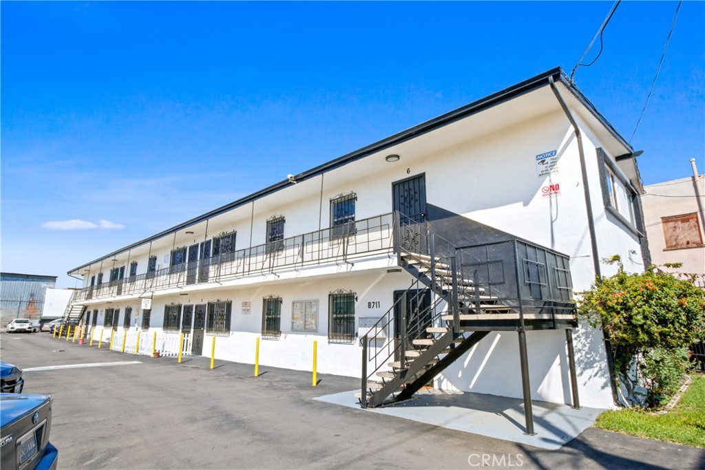 main property photo 7