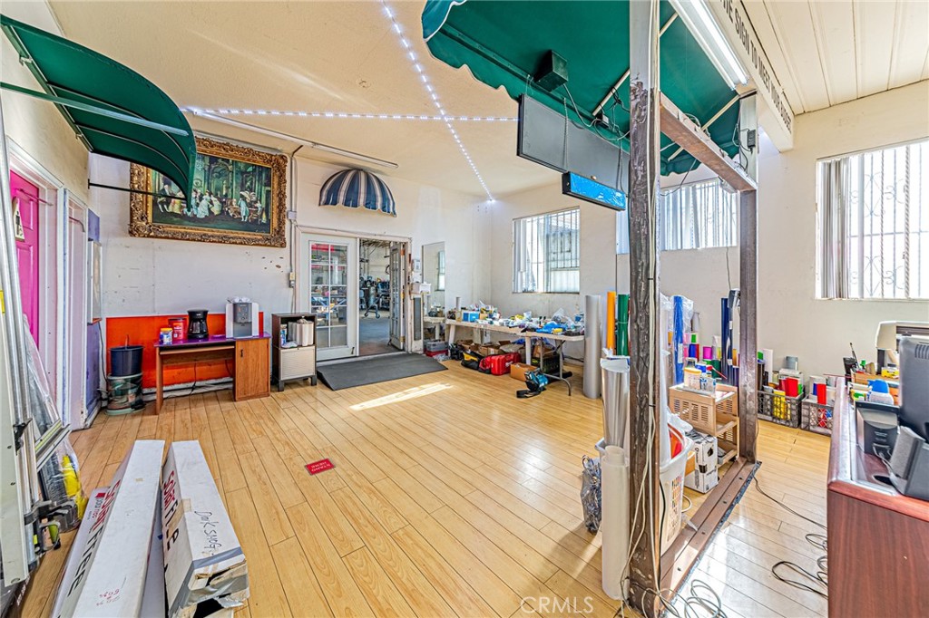 main property photo 20
