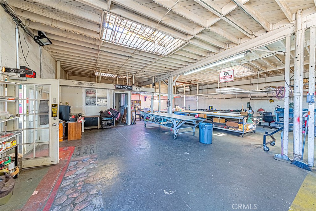 main property photo 23