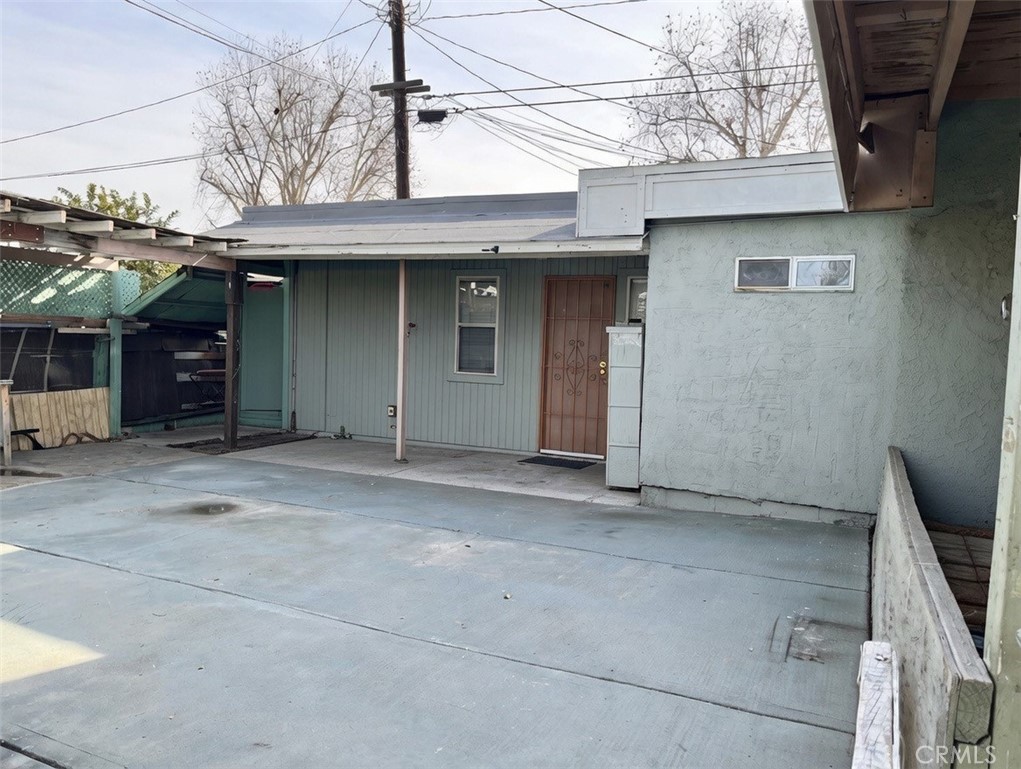 main property photo 11