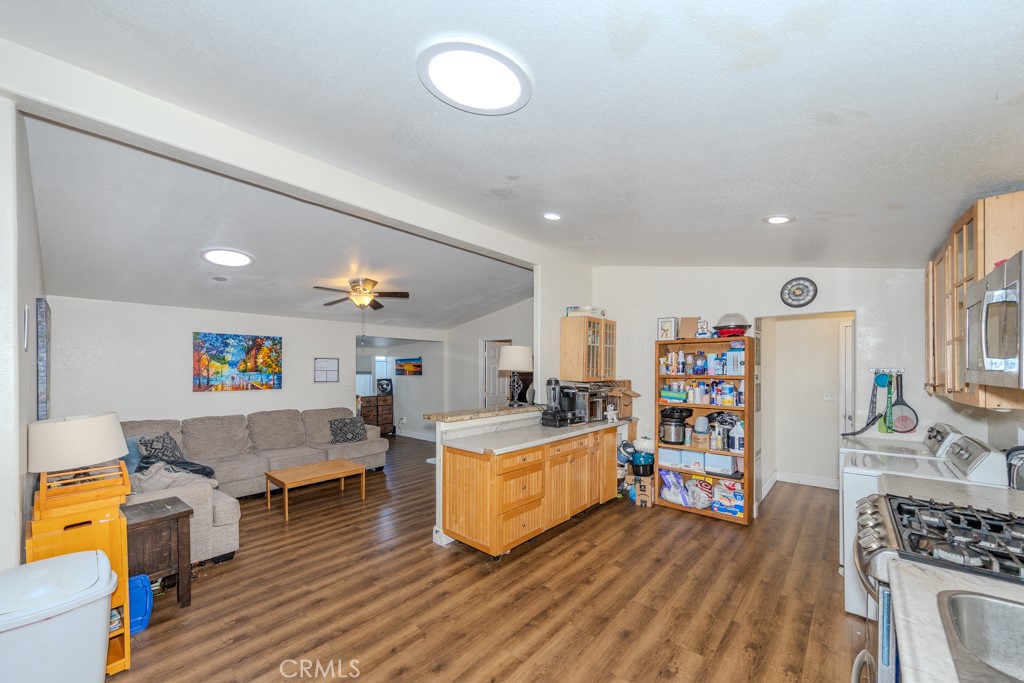 main property photo 5