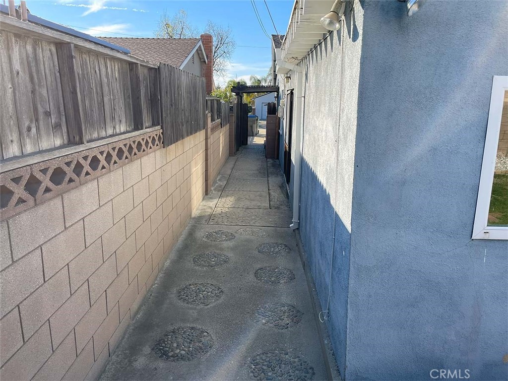 main property photo 50