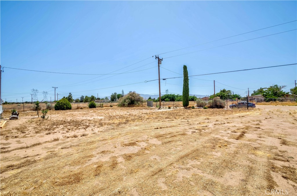 main property photo 6