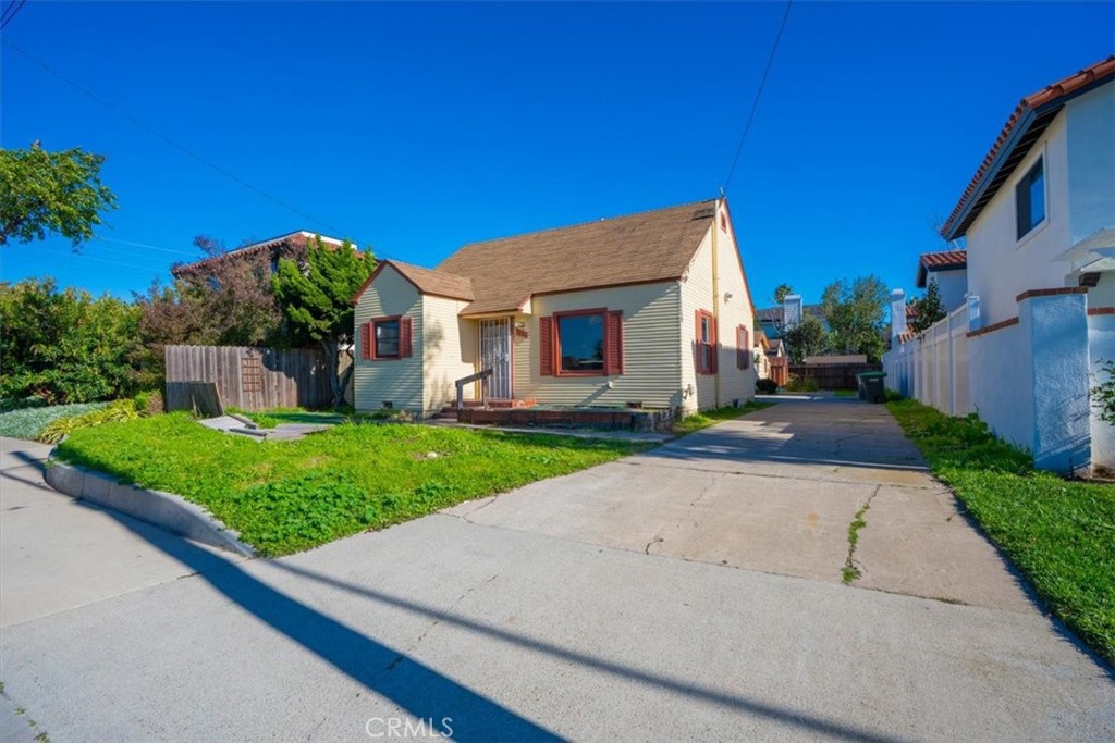 main property photo 9