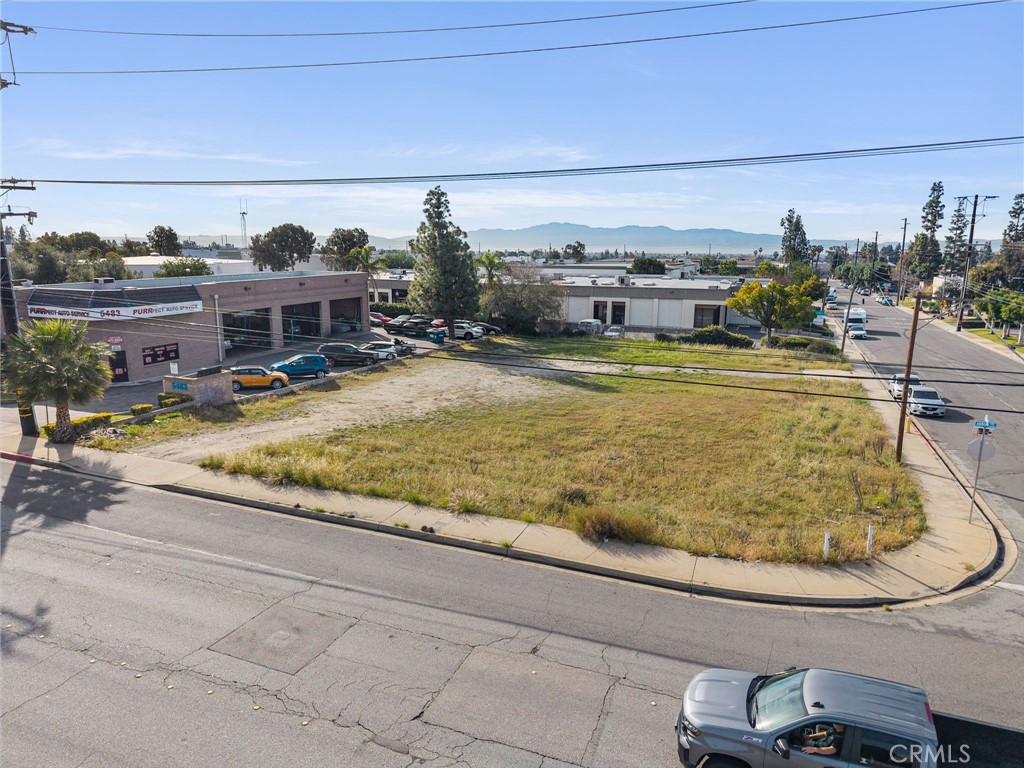 main property photo 9