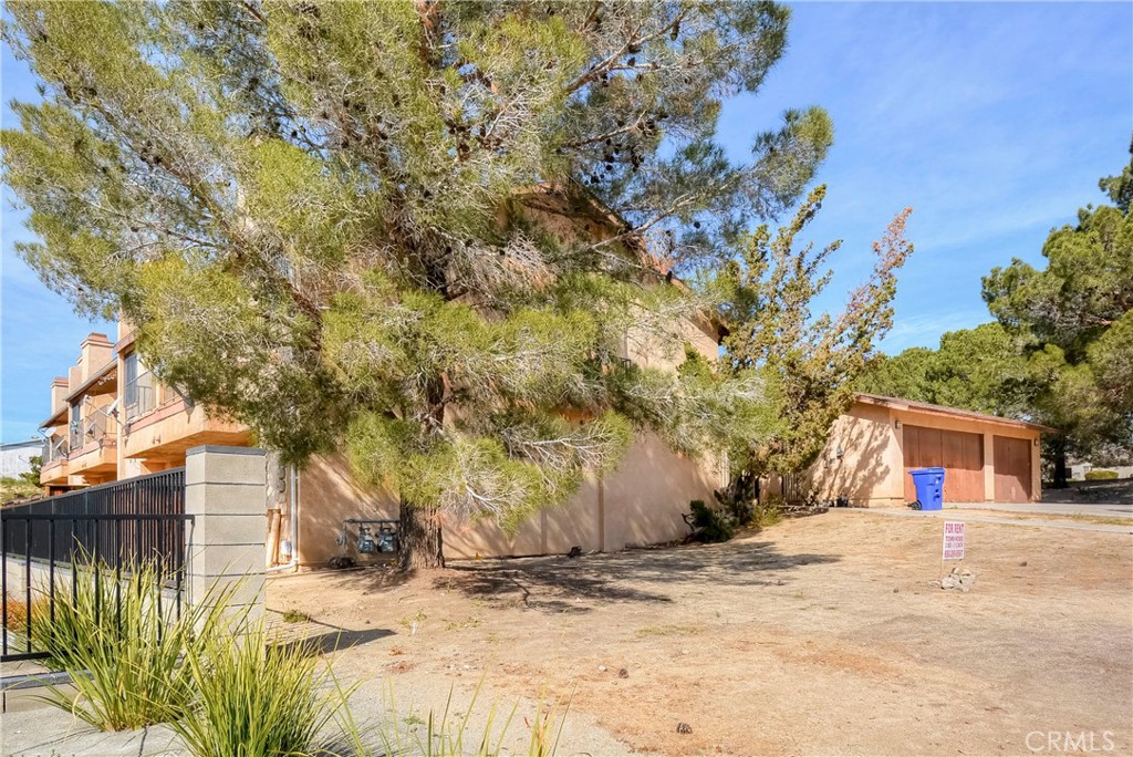 main property photo 10