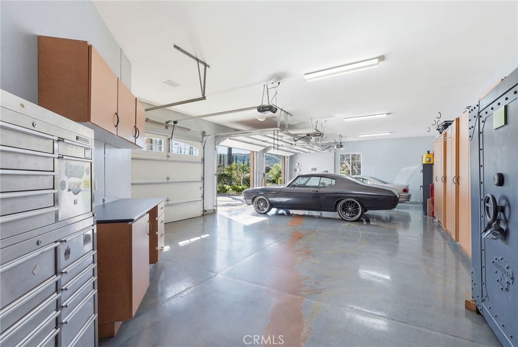 main property photo 50