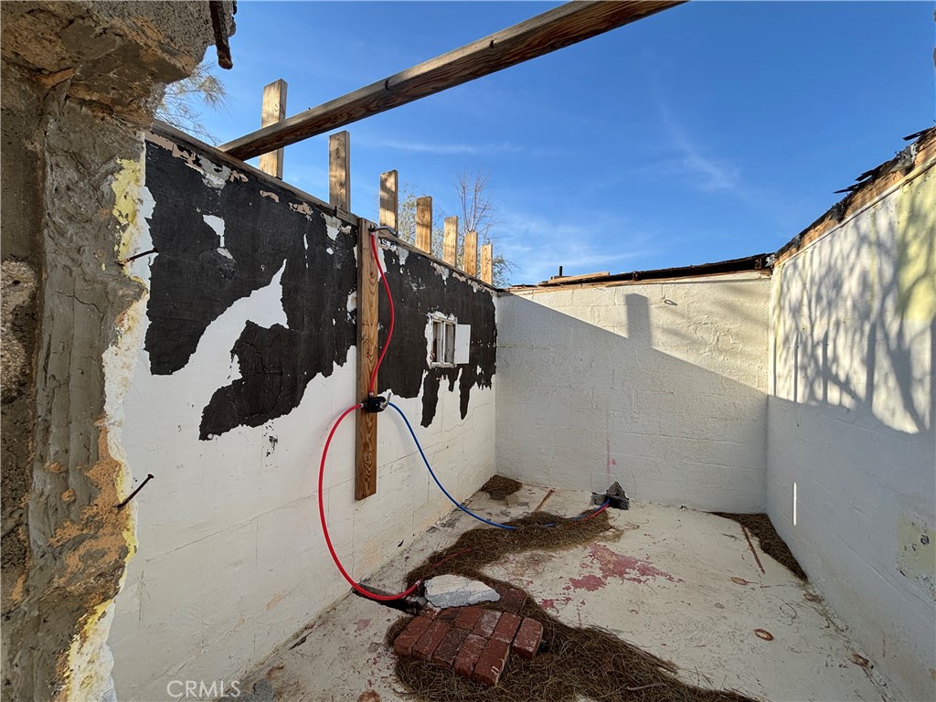 main property photo 20