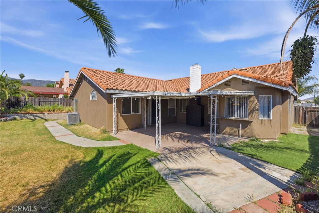 main property photo 17