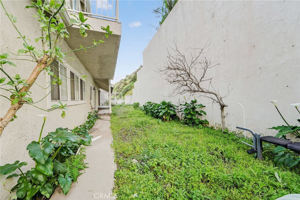main property photo 39