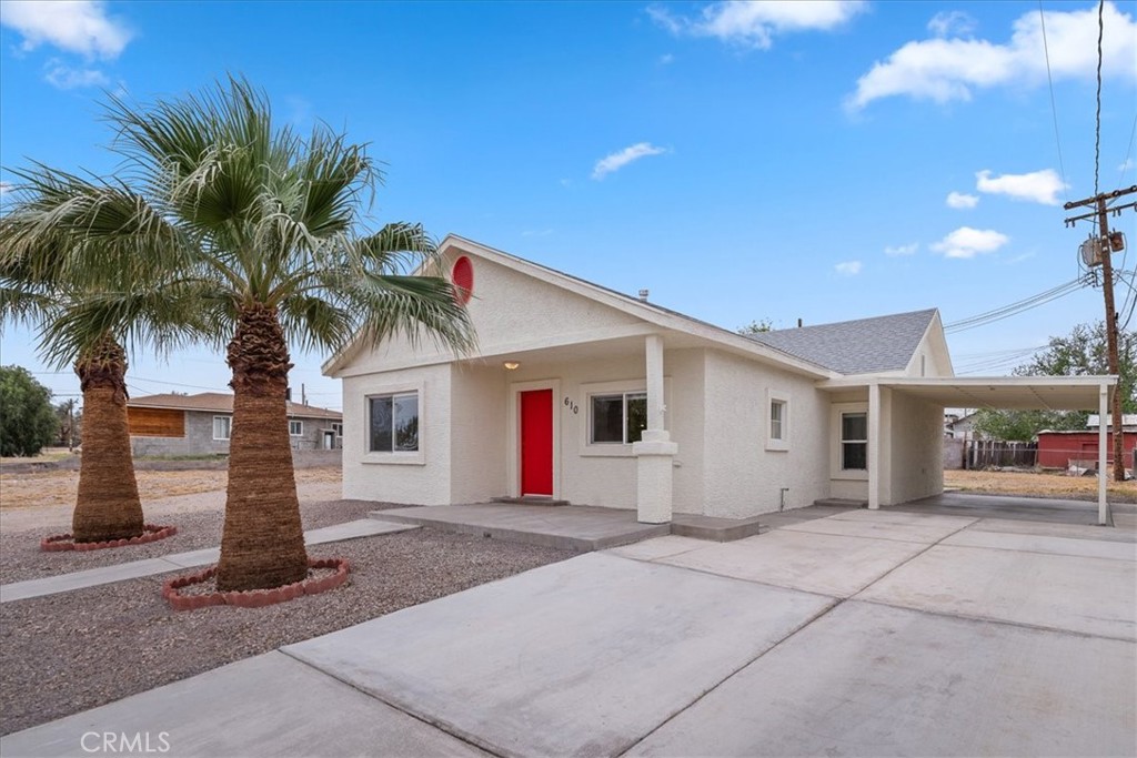 main property photo 6