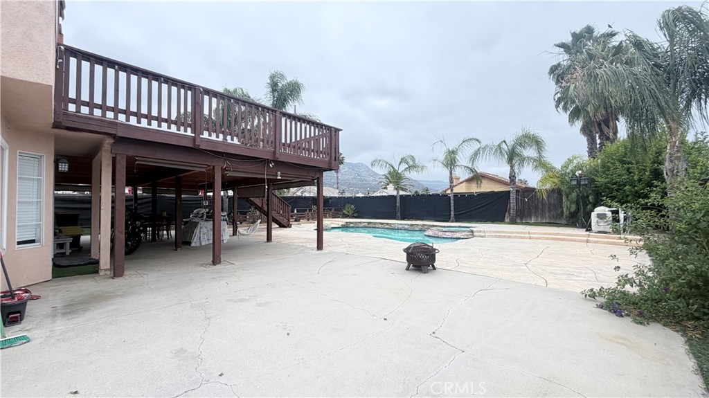 main property photo 24