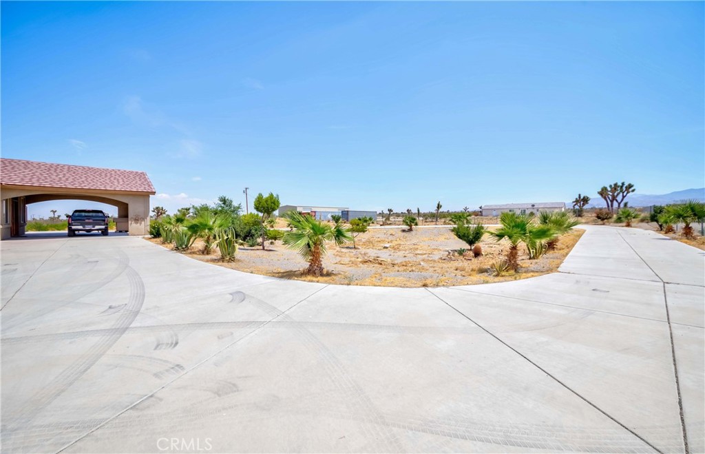 main property photo 8