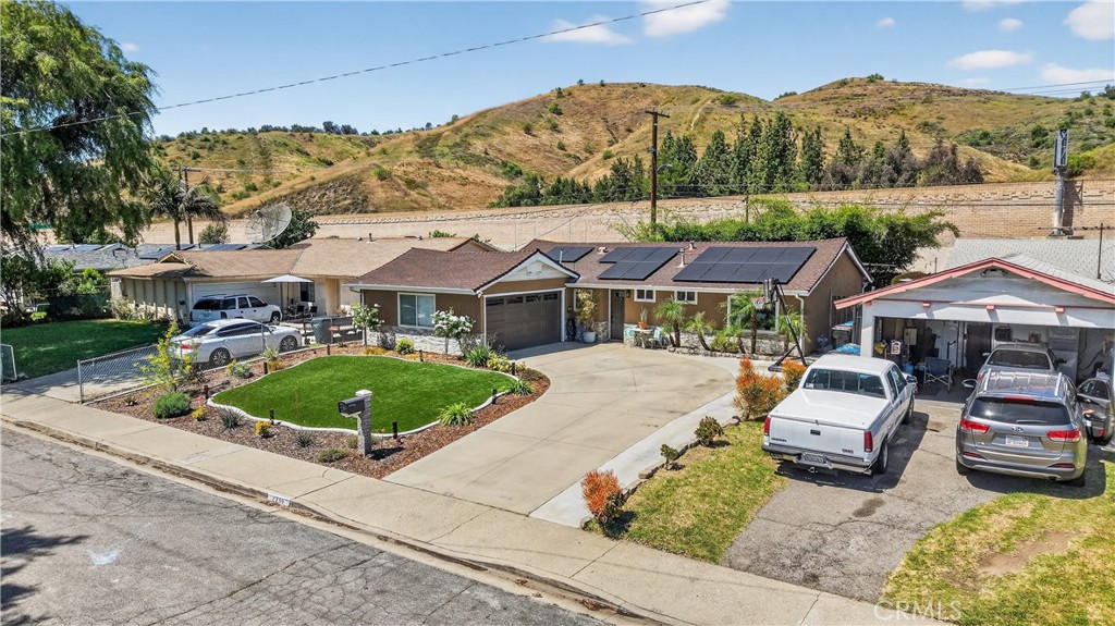 main property photo 3