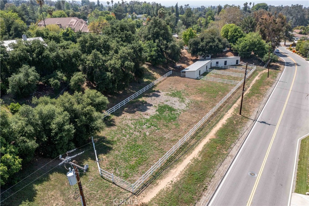 main property photo 58