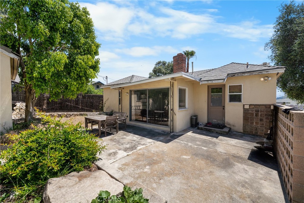main property photo 12