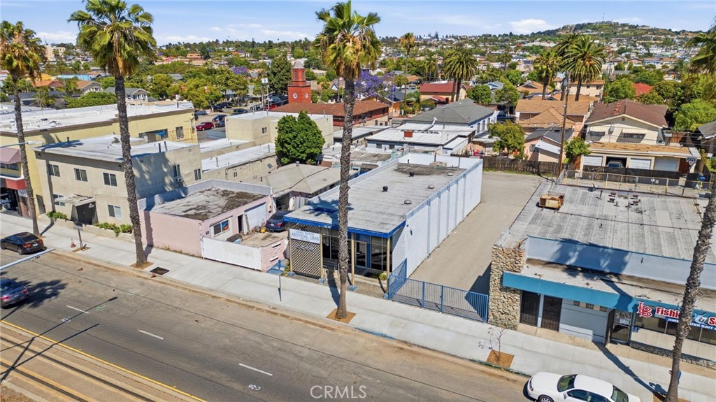 main property photo 13