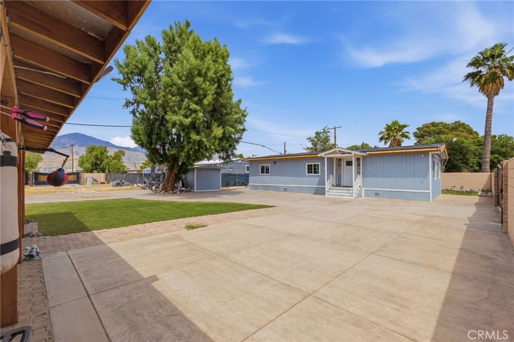main property photo 30