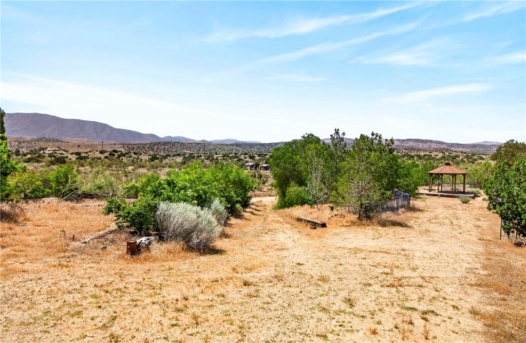 main property photo 10