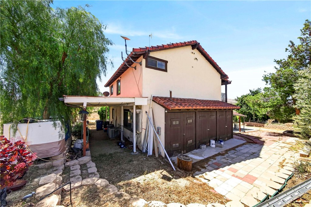 main property photo 6