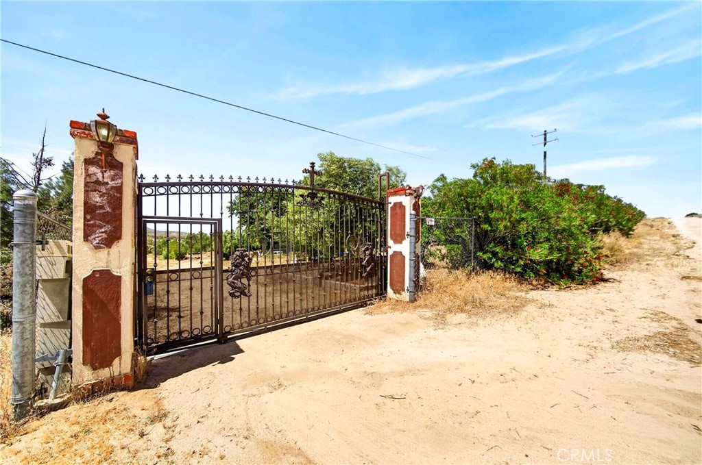 main property photo 9