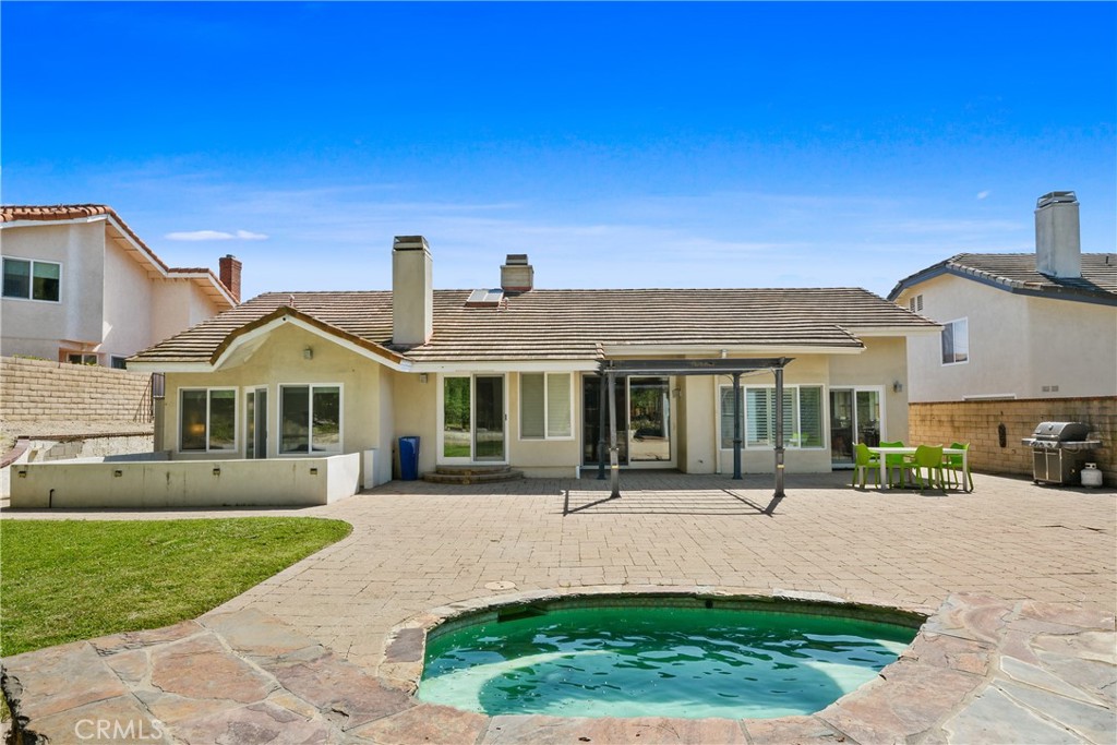 main property photo 29
