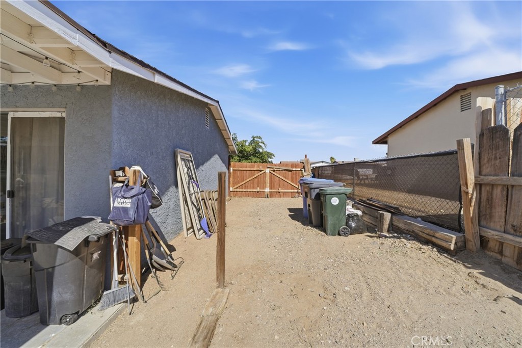 main property photo 22