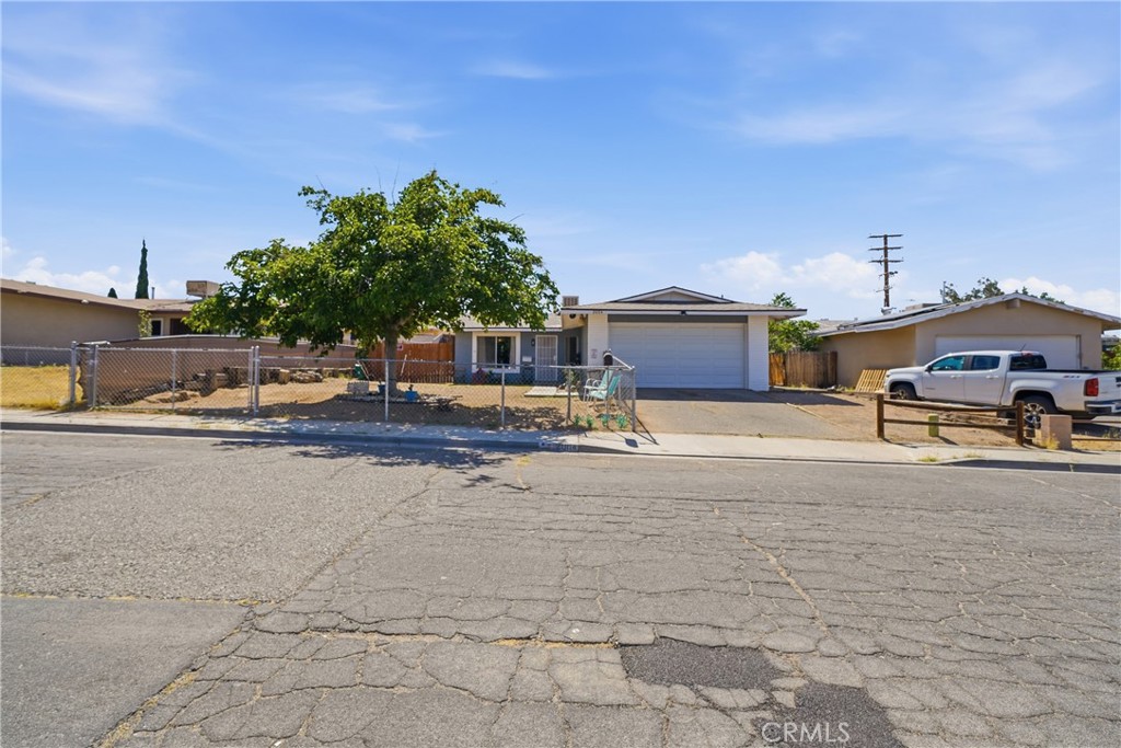 main property photo 23