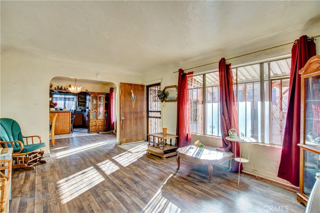 main property photo 11