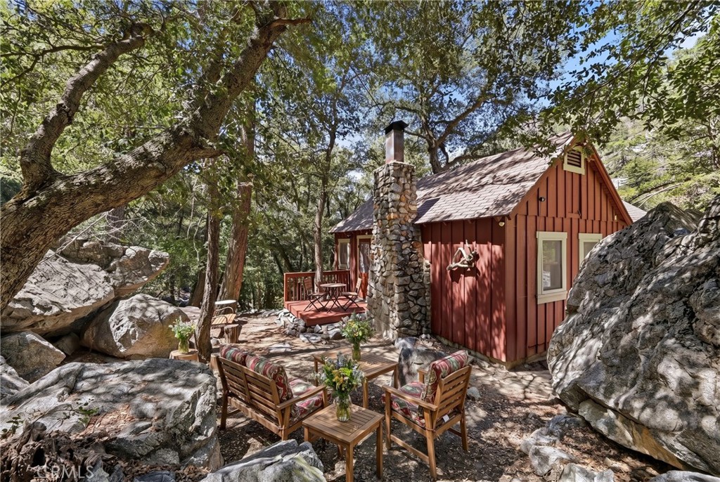 main property photo 28