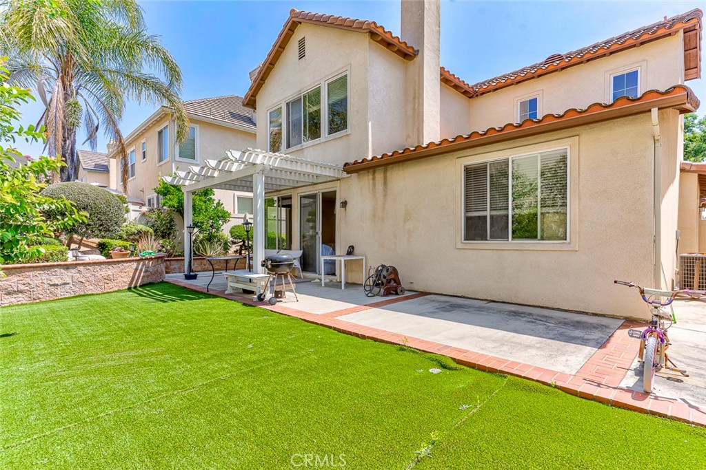 main property photo 6