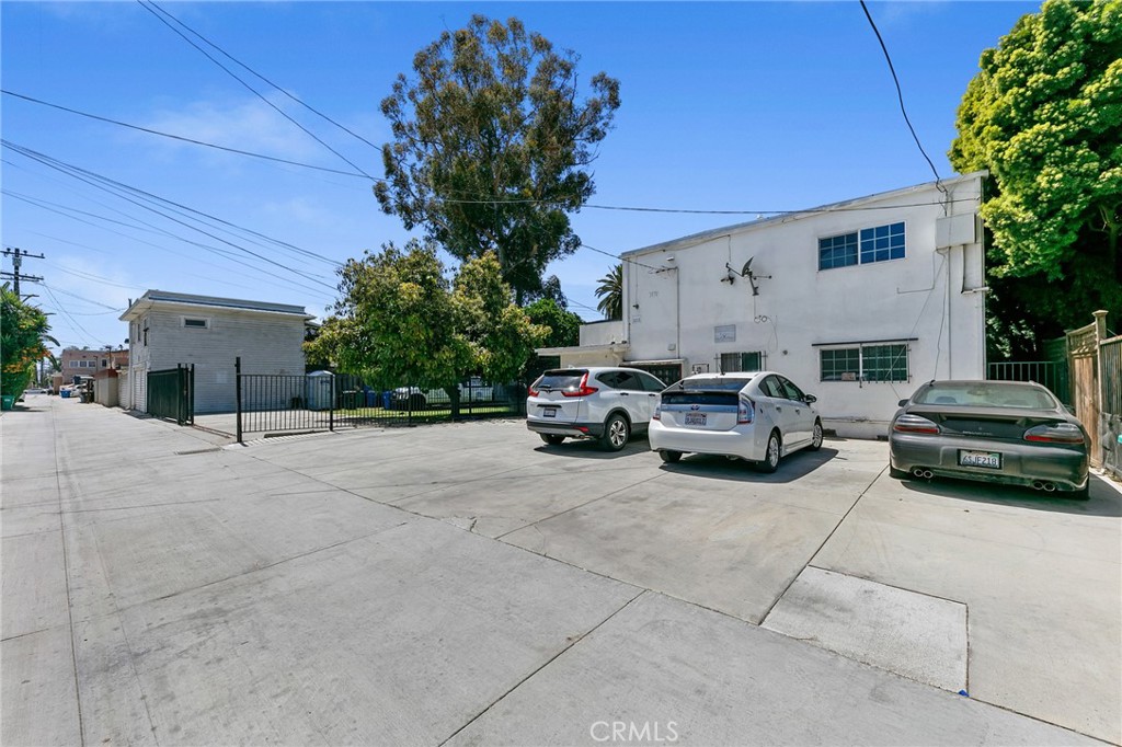 main property photo 12