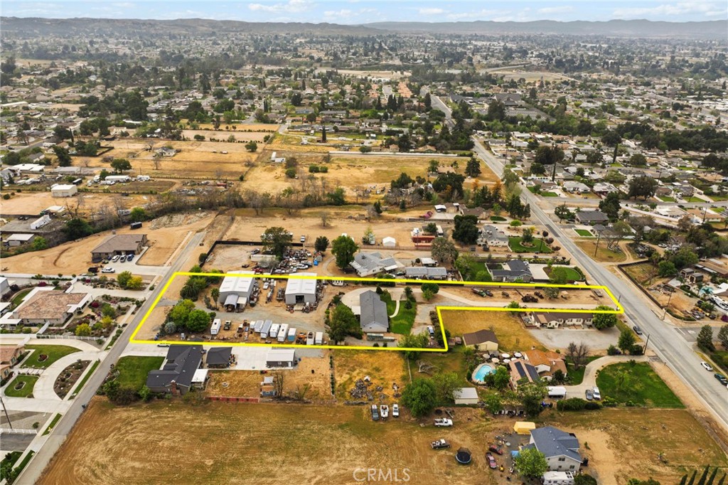 main property photo 12