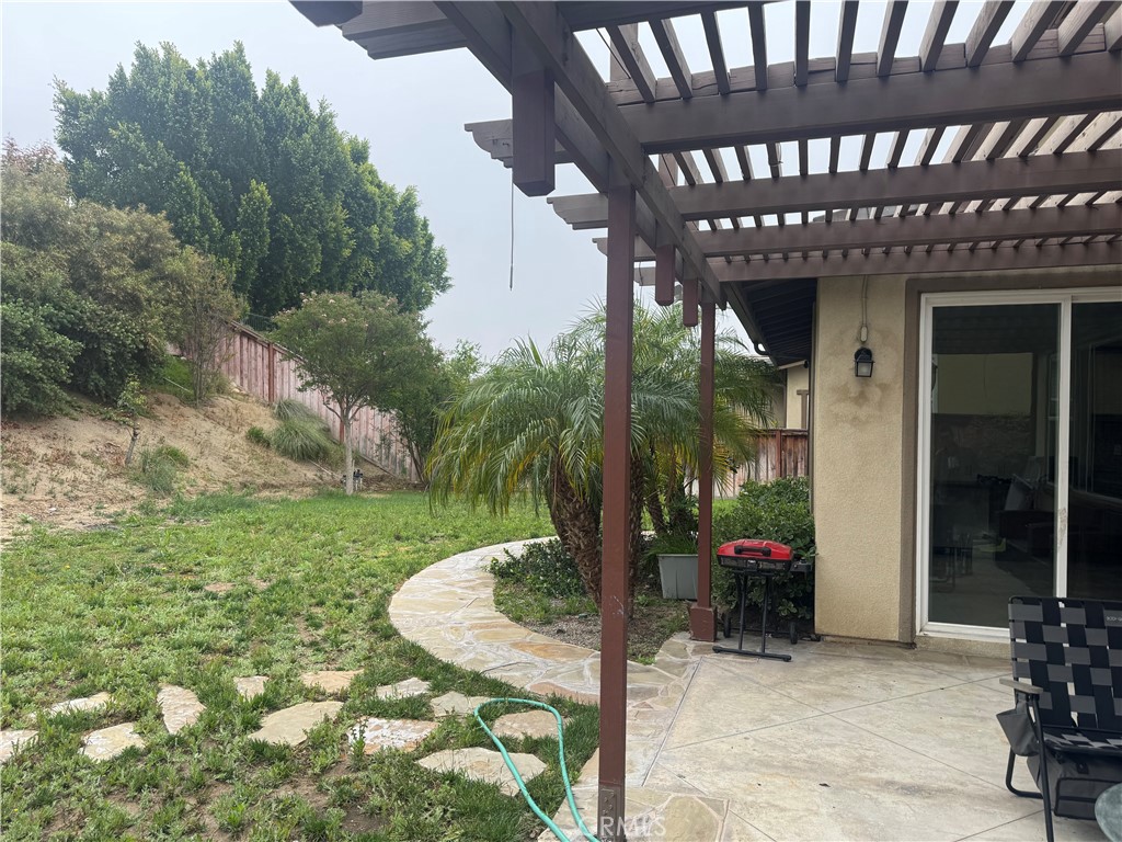 main property photo 17