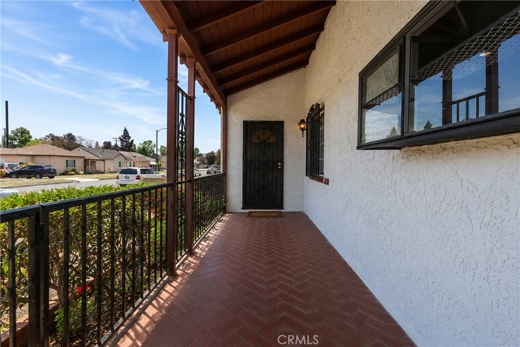 main property photo 7
