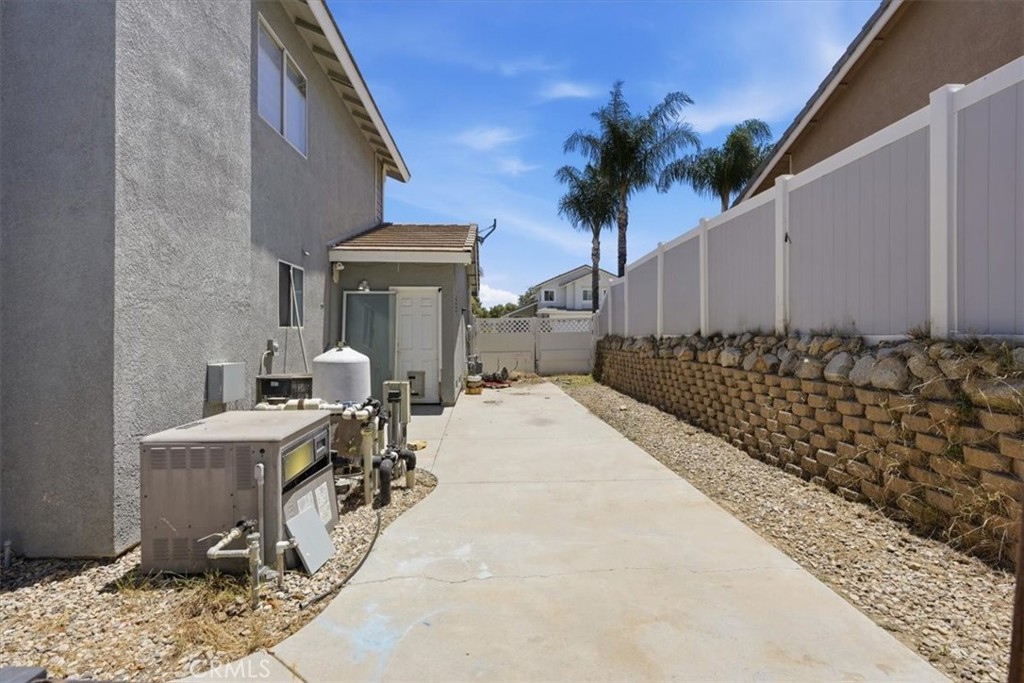 main property photo 59
