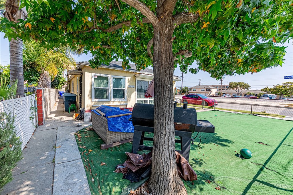 main property photo 12