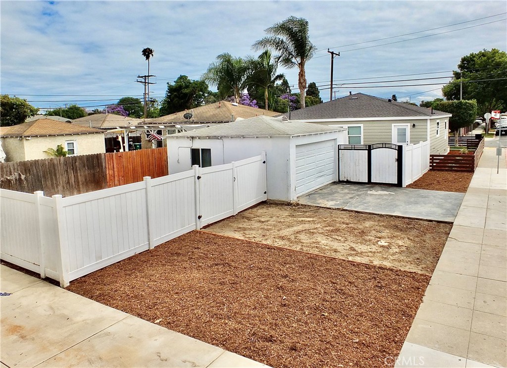 main property photo 59