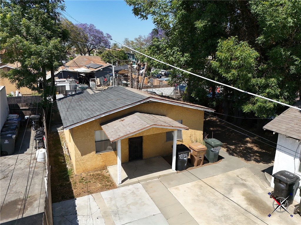 main property photo 12