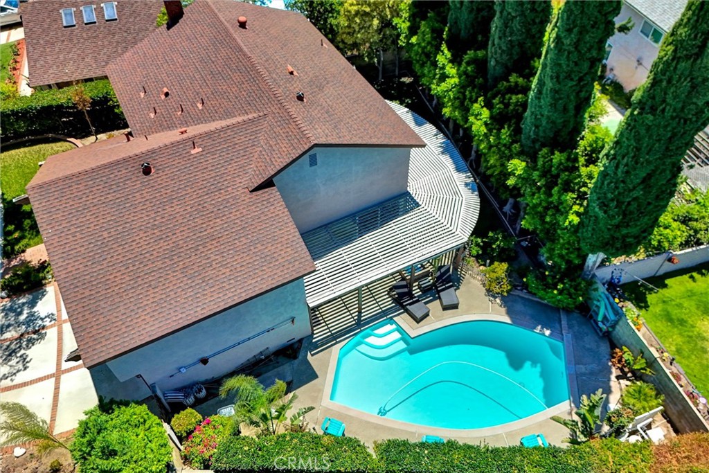 main property photo 50