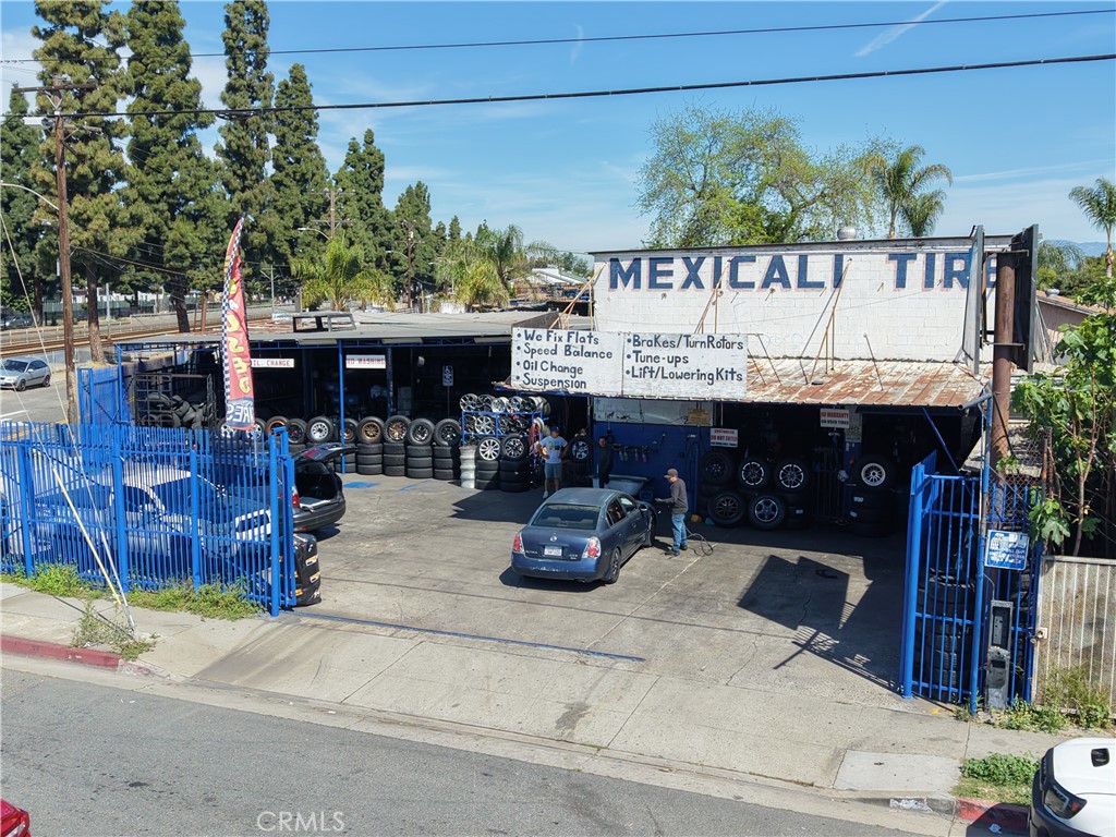 main property photo 40