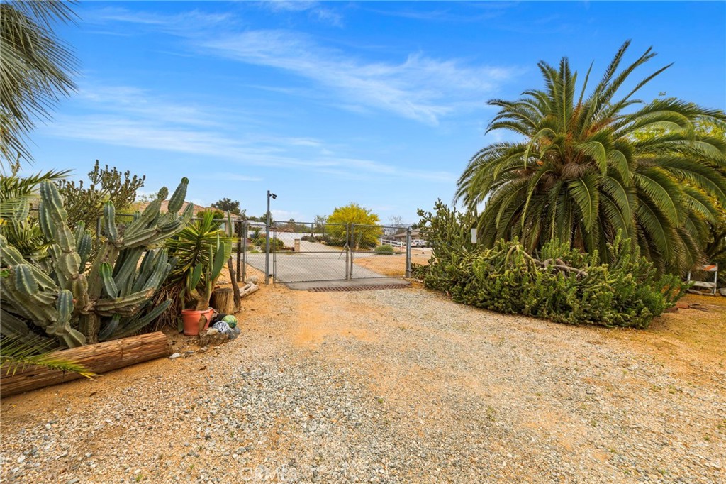 main property photo 25