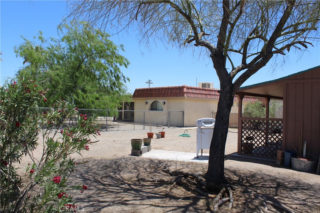 main property photo 13