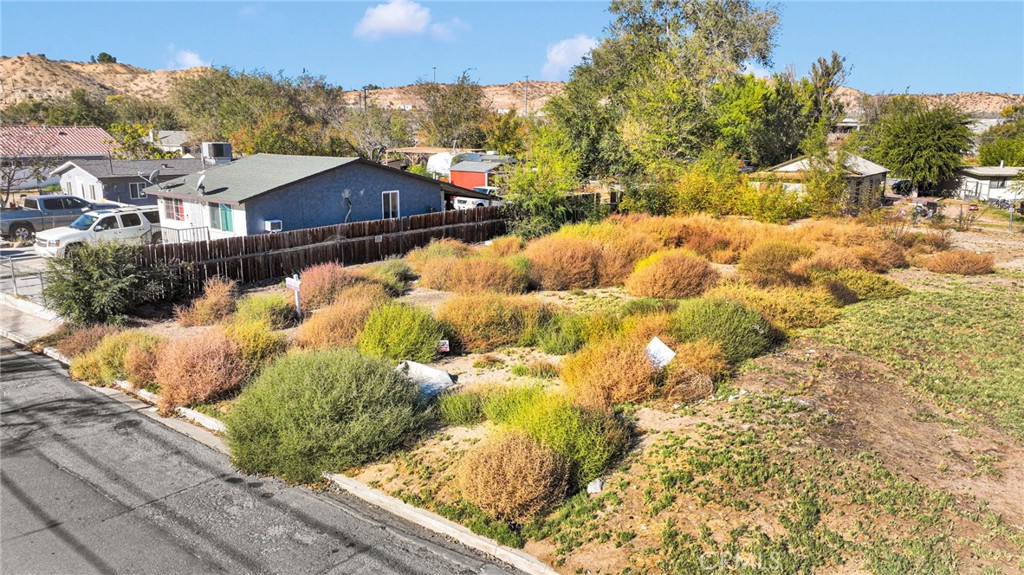 main property photo 11
