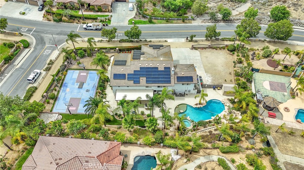 main property photo 32