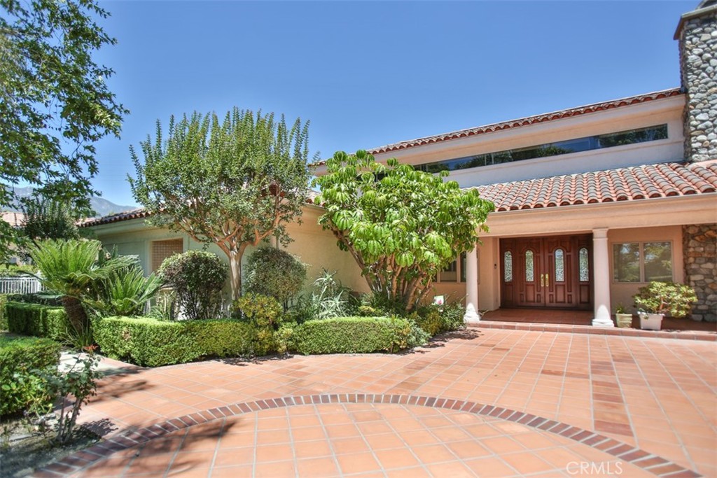 main property photo 19
