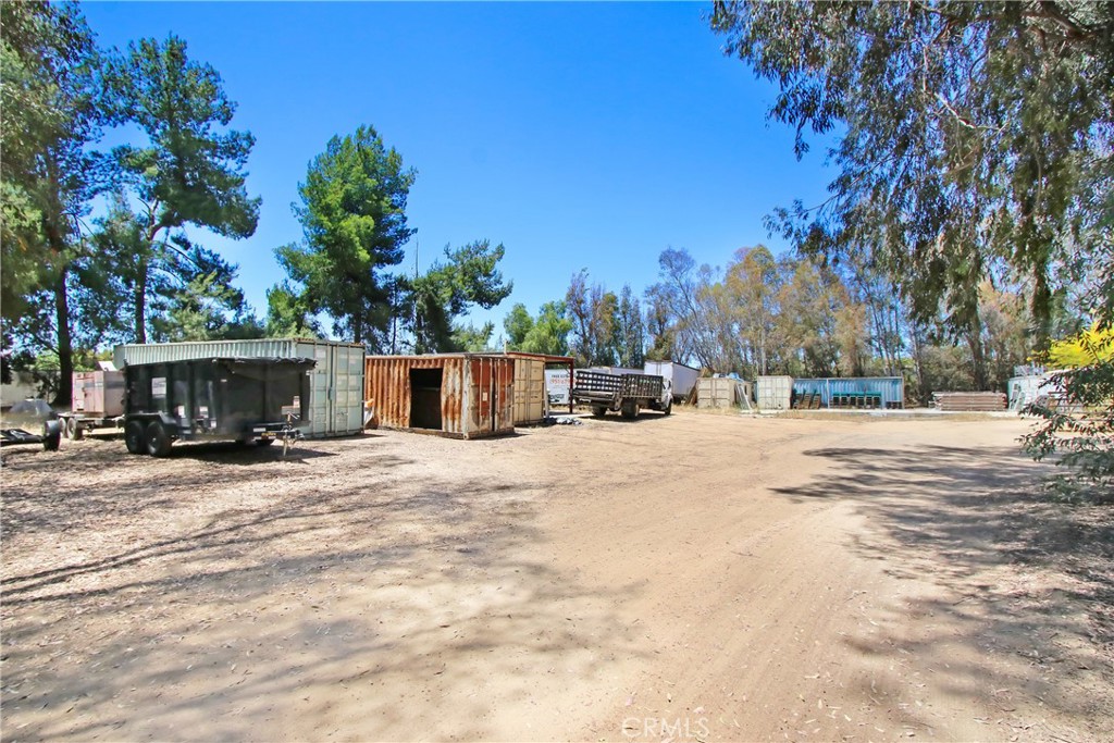 main property photo 17